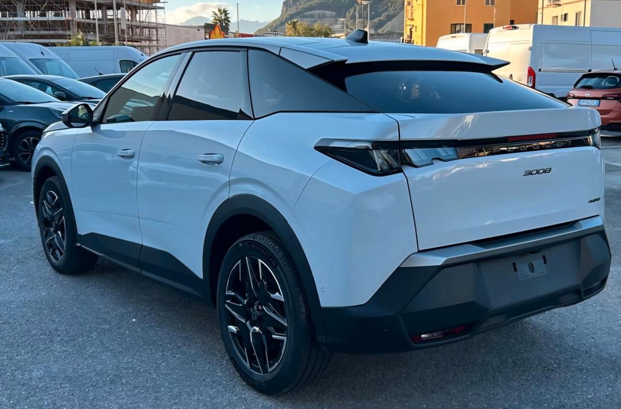 Peugeot 3008 1.2 HYBRID 145cv E-DCS6