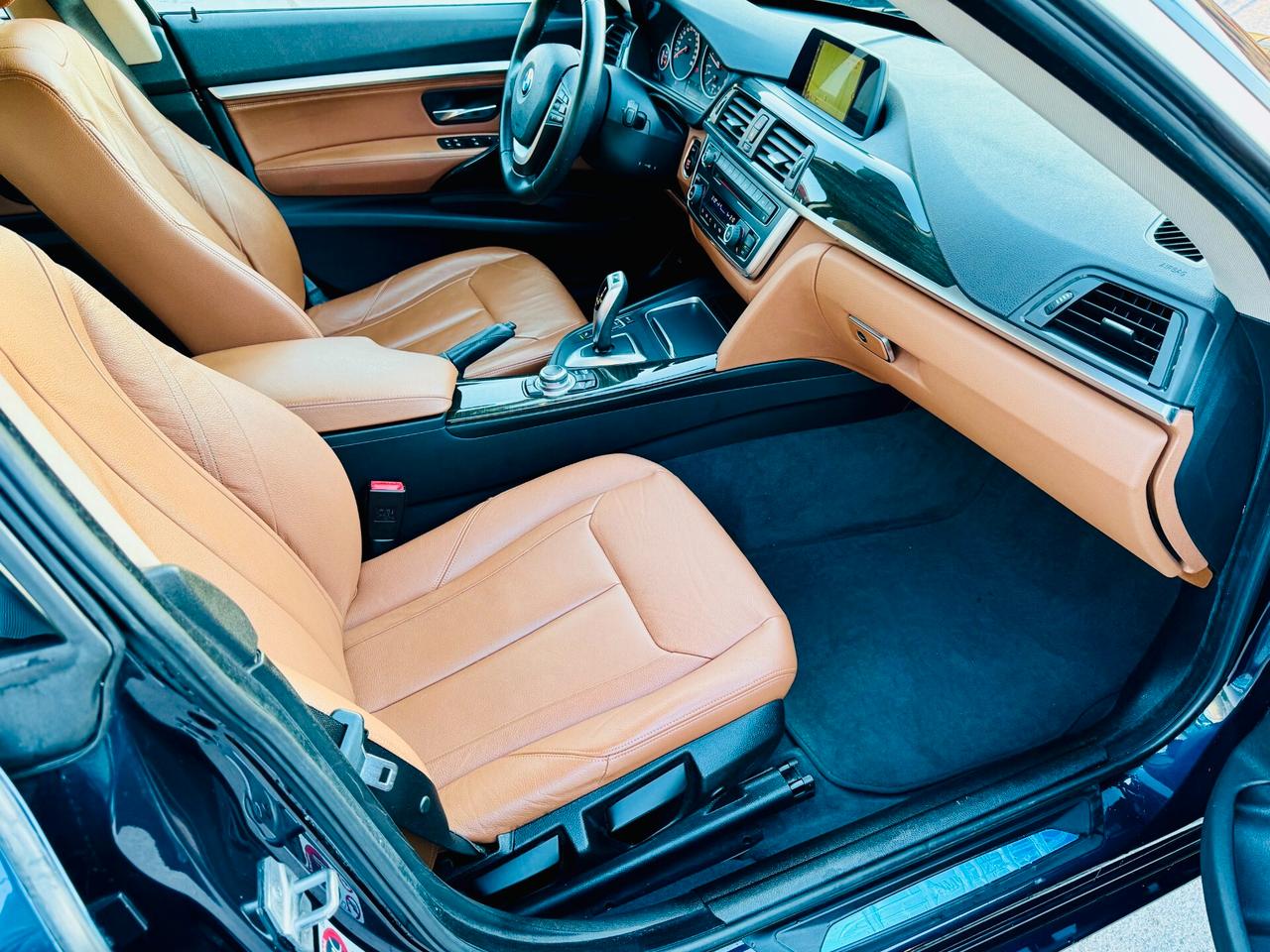 BMW 318d GT Luxury - LED / Navi