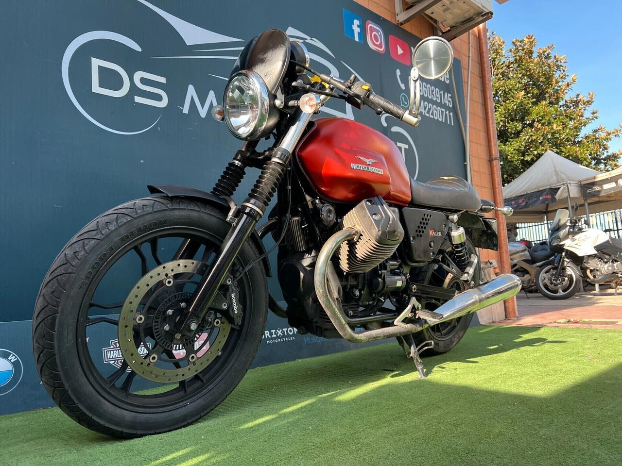 Moto Guzzi V7 RACER ABS