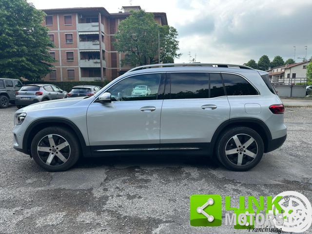 MERCEDES-BENZ GLB 200 Premium