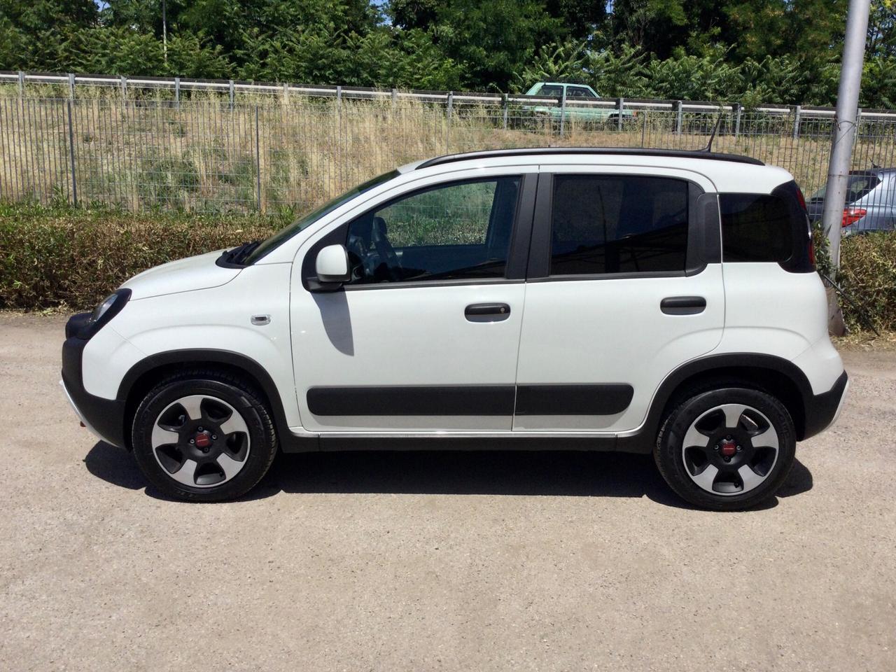 Fiat Panda Cross 1.0 70 Cv FireFly Hybrid 5 Posti