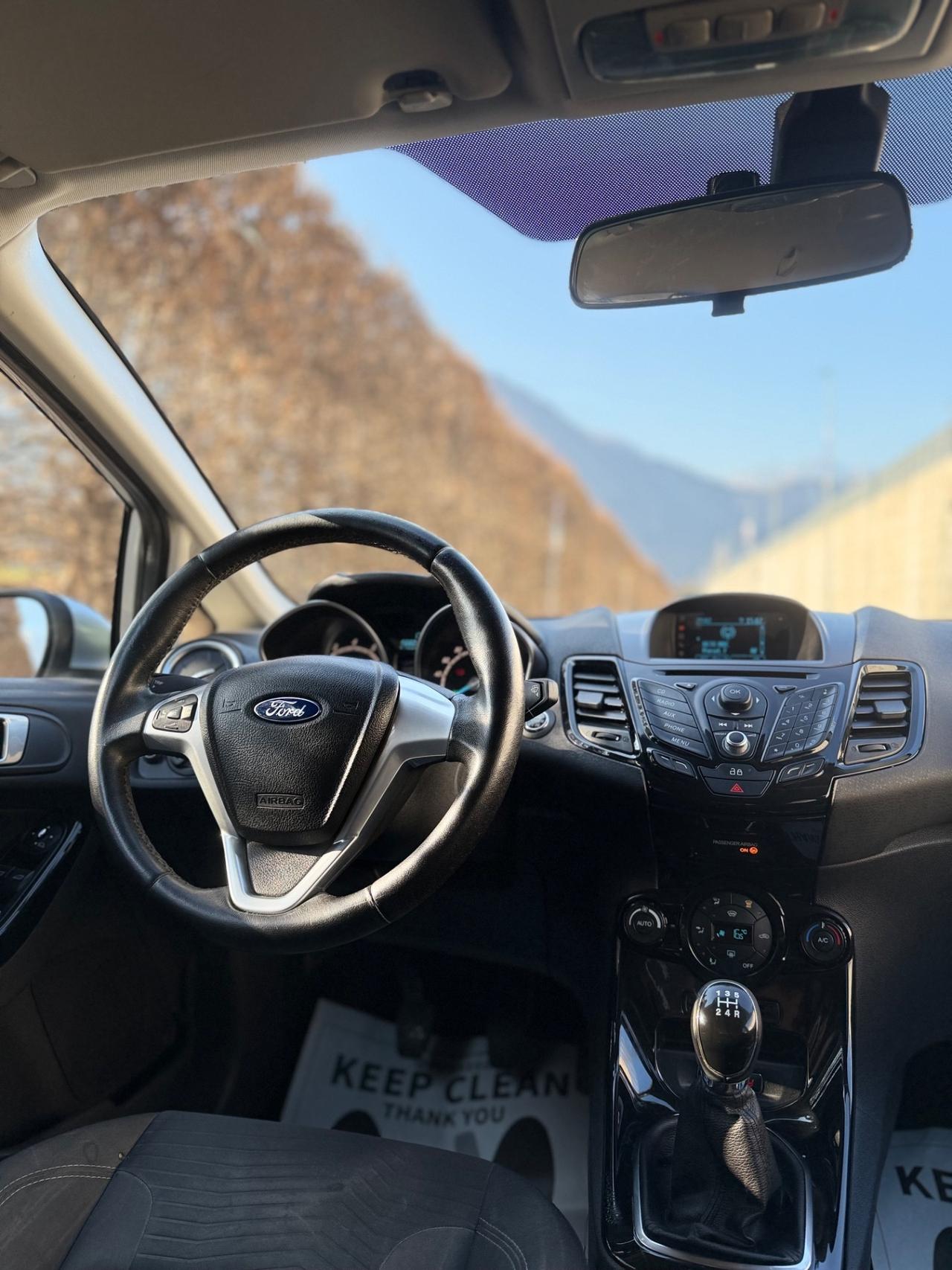 Ford Fiesta 1.0 80CV 5 porte Titanium OK NEOPATENTATI