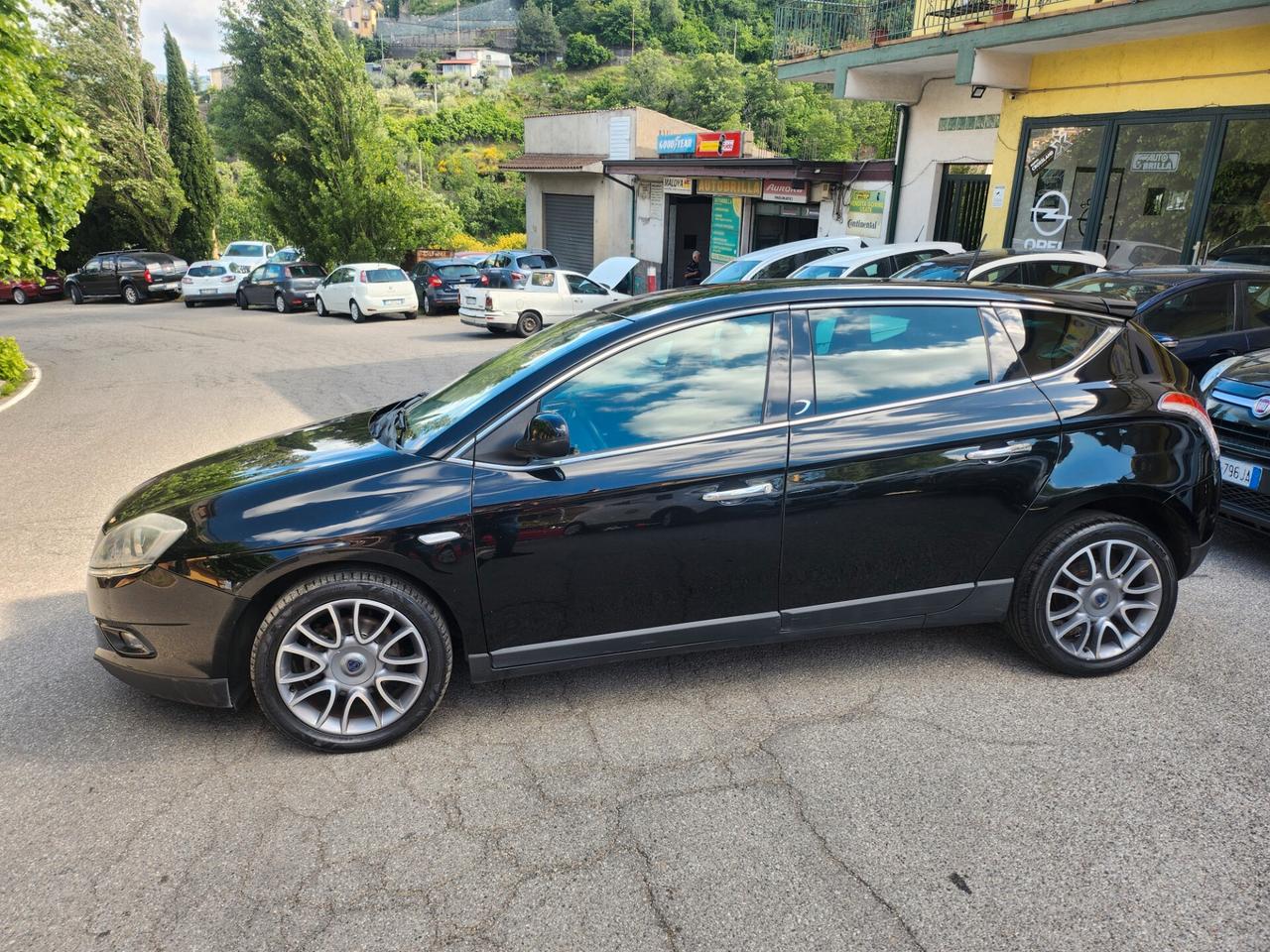 Lancia Delta 1.6 MJT cambio autom. 138.000km 2010