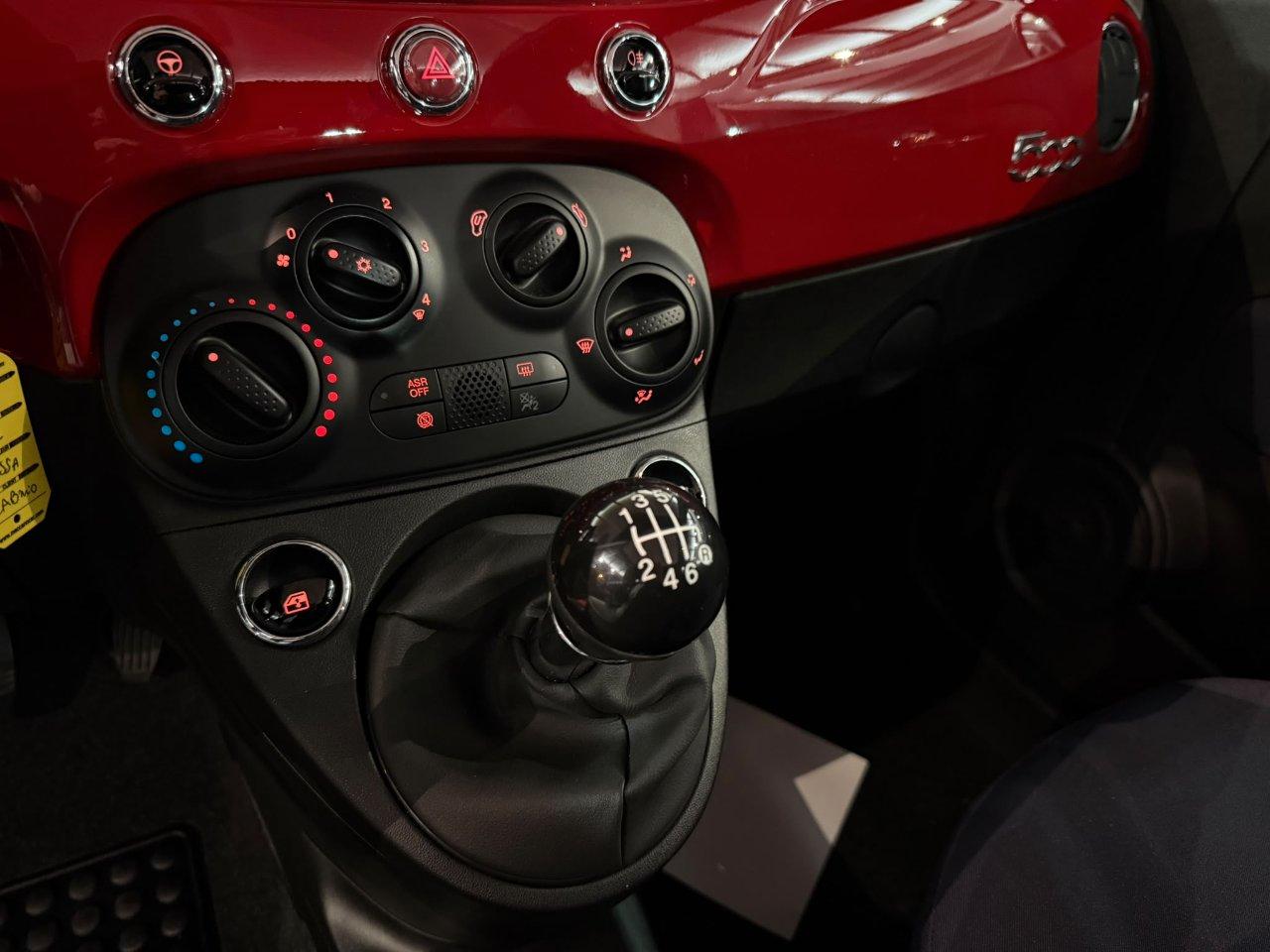 Fiat 500C 1.0 Hybrid Red