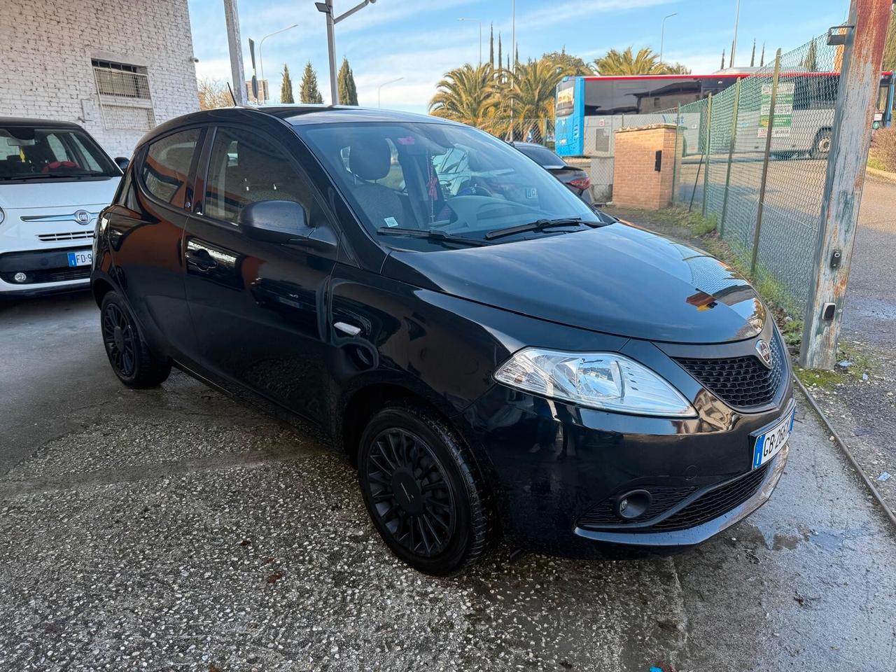 Lancia Ypsilon 1.2 69 CV 5 porte S&S Elefantino Blu