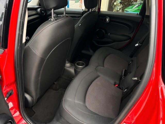 Mini 1.5 Cooper D 5 porte OK NEOPATENTATI TETTO APRIBILE PANORAMA