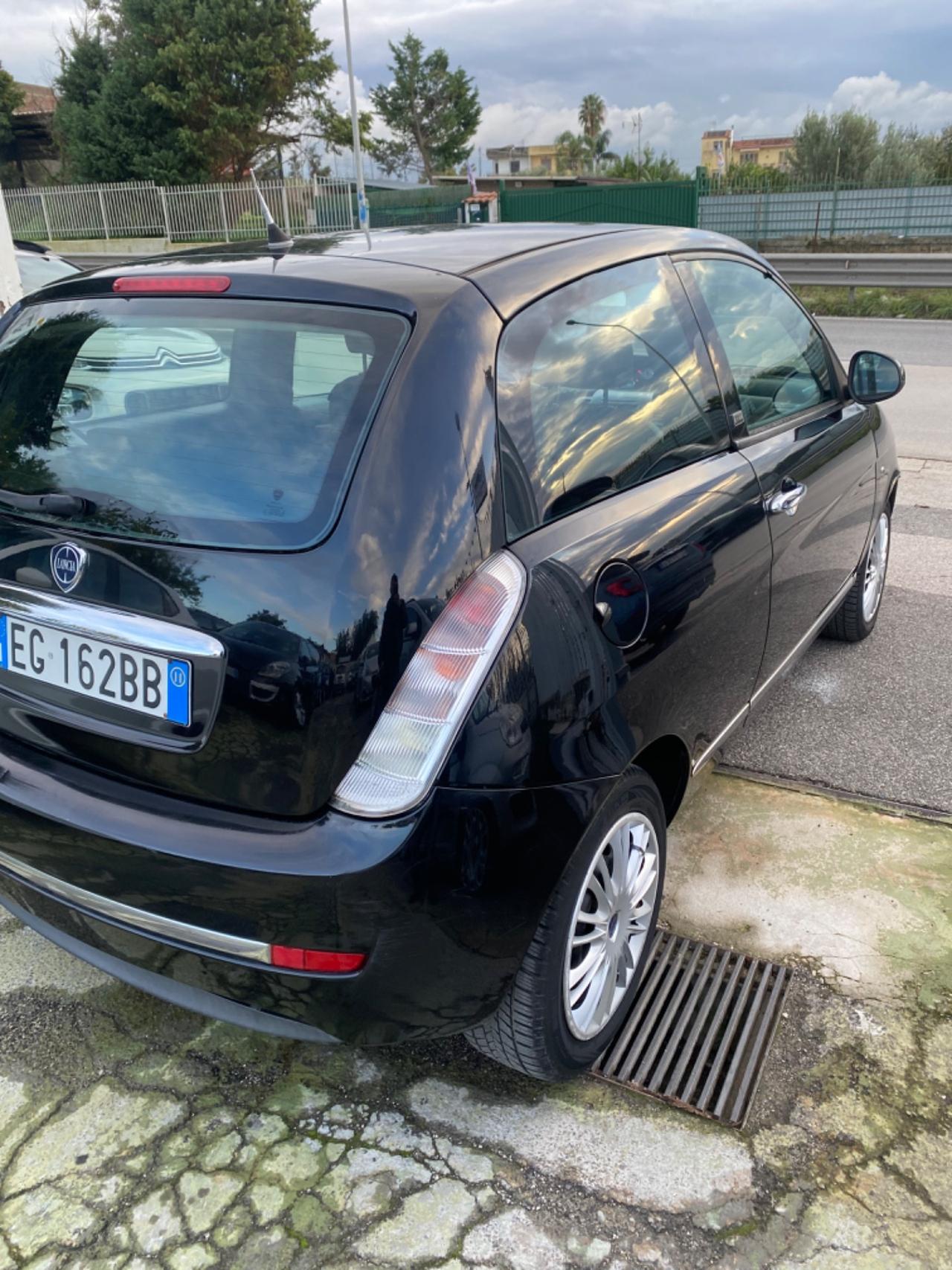 Lancia Ypsilon 1.2 69 CV Diva
