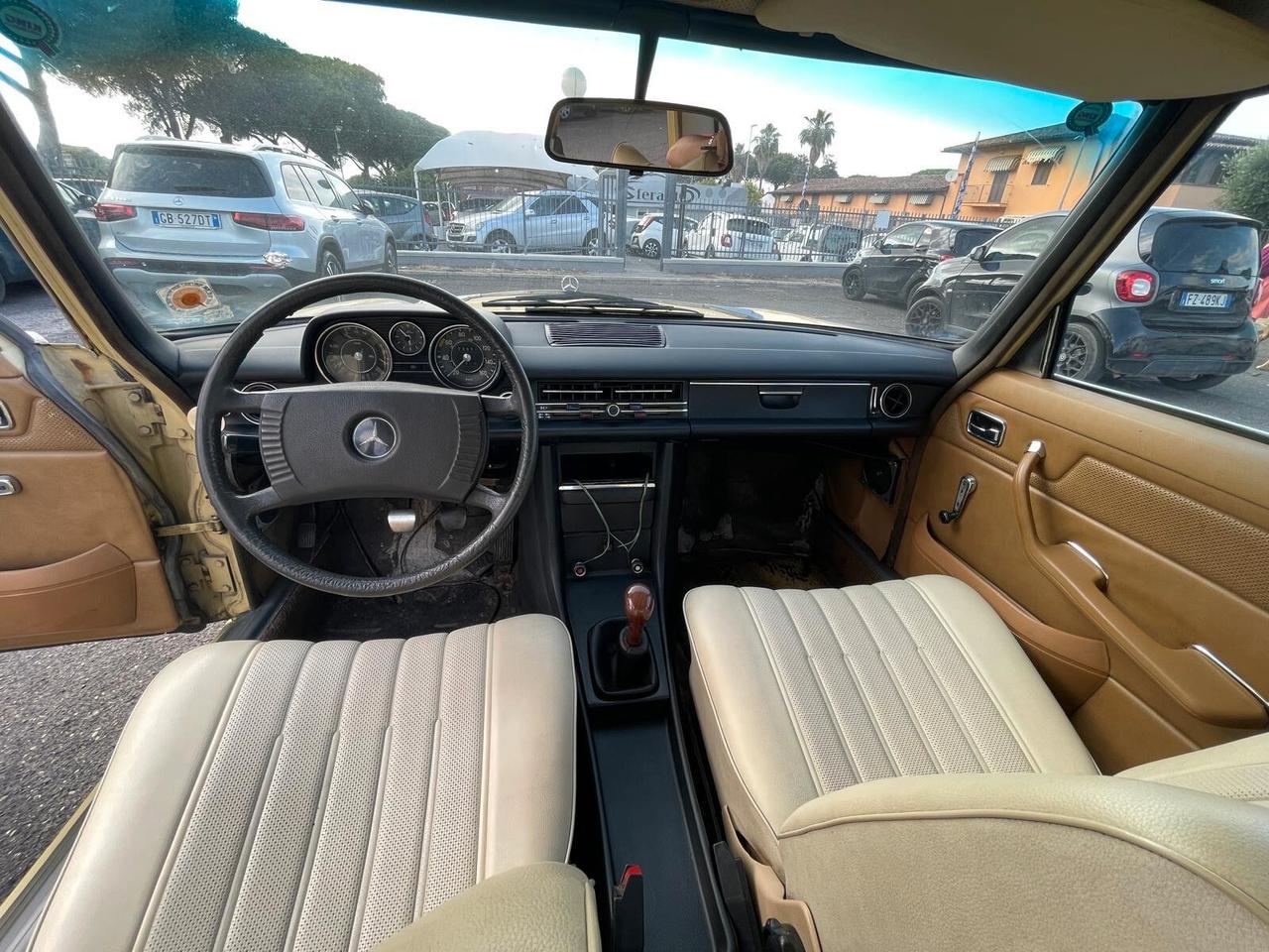 Mercedes-benz 210/310 MERCEDES W115/8 200D