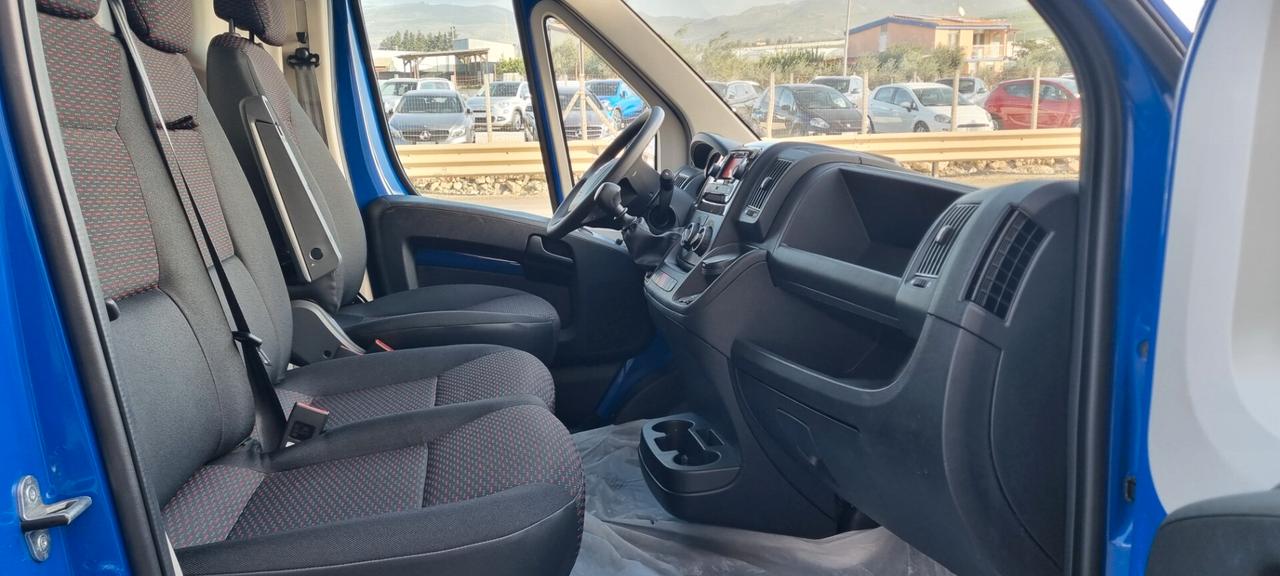 Furgone Opel Movano 2.2 HDI 120cv 3Posti 9000km Unipro