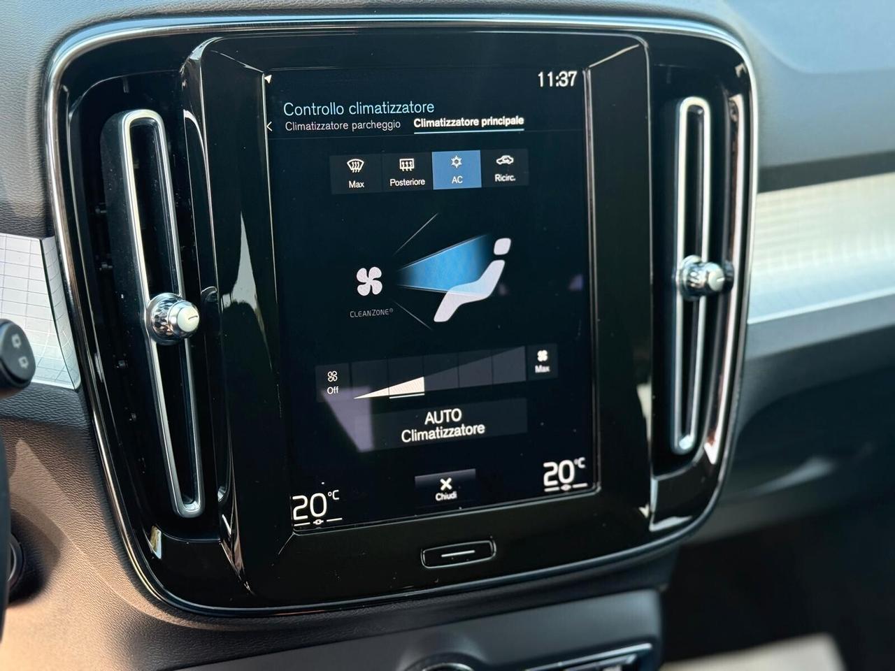 Volvo XC40 T5 Recharge Plug-in Hybrid Inscription Expression