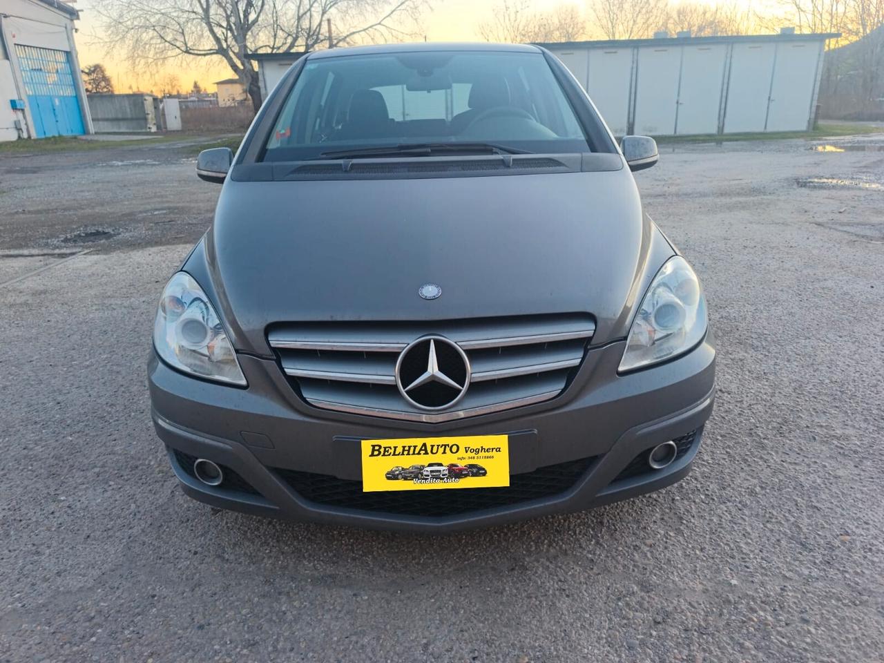 Mercedes-benz B 180 2010----1.7 Benzina