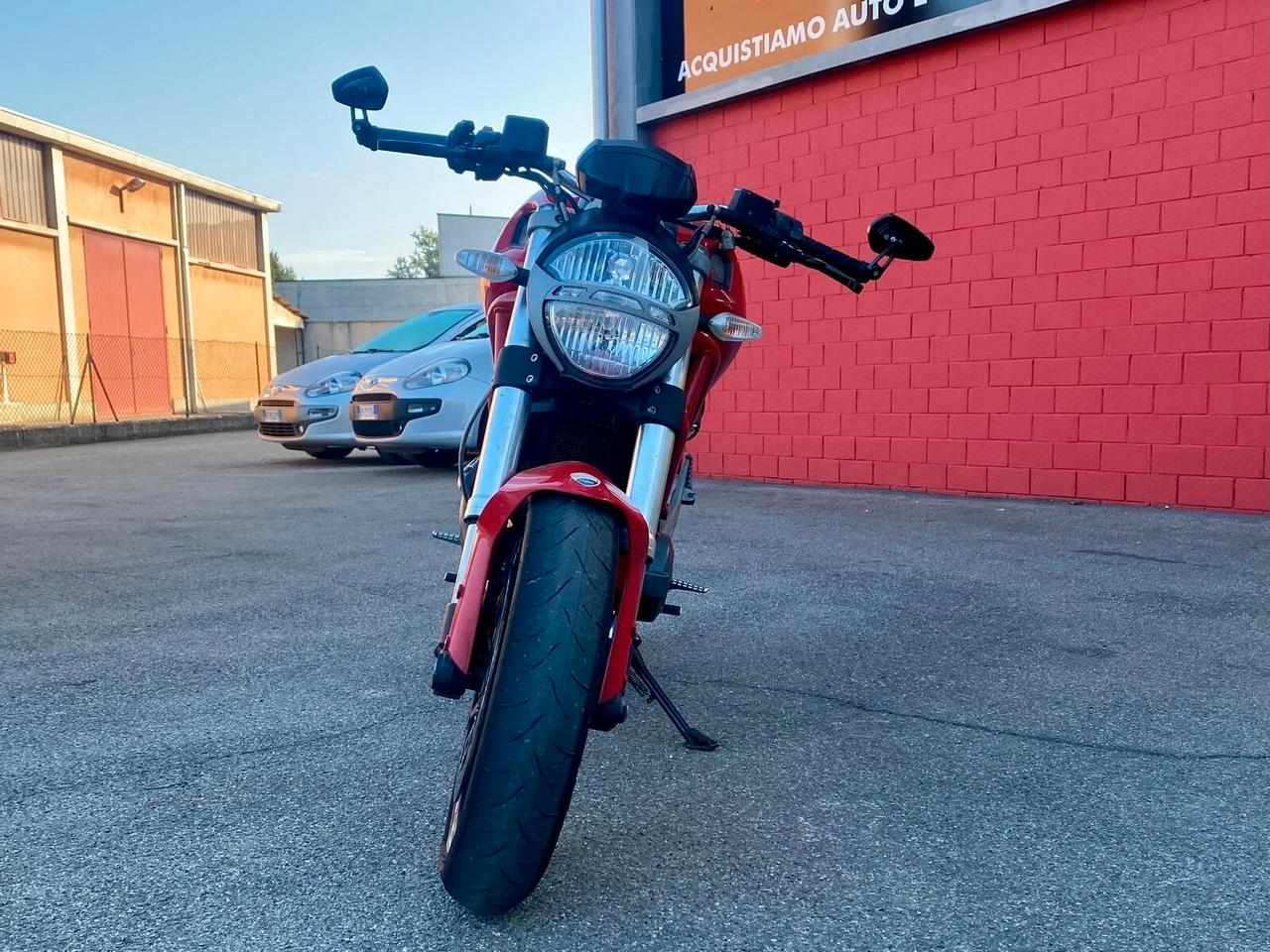 Ducati Monster 696 SPORTIVA
