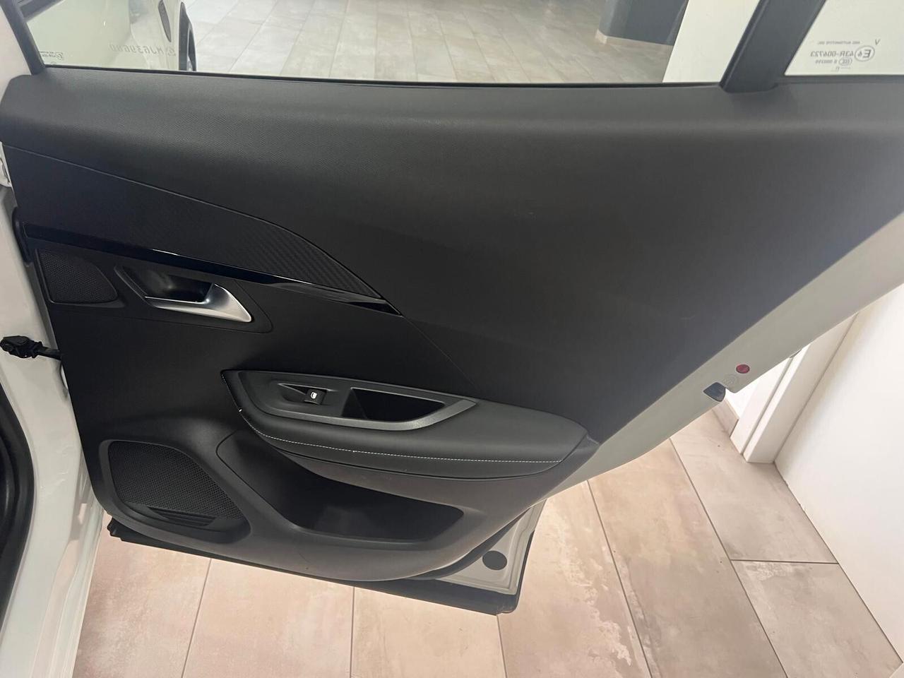 Peugeot 2008 BlueHDi 130 S&S EAT8 GT Pack. IVA ESPOSTA