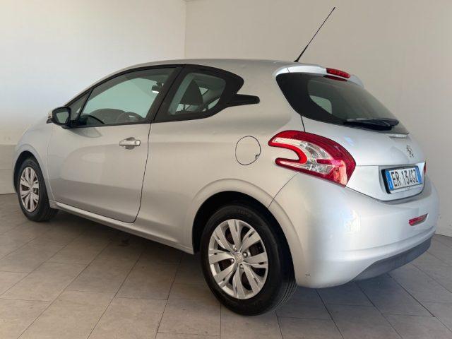 PEUGEOT 208 1° serie 1.2 VTi 82 CV 3 porte Active