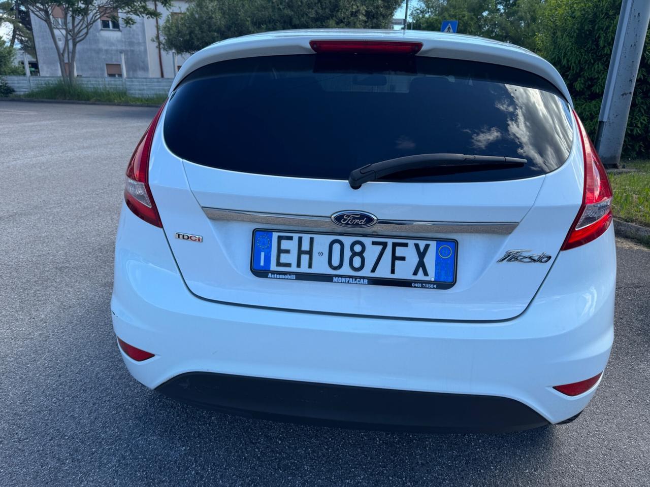 Ford Fiesta 1.4 TDCi 70CV 5 porte Titanium