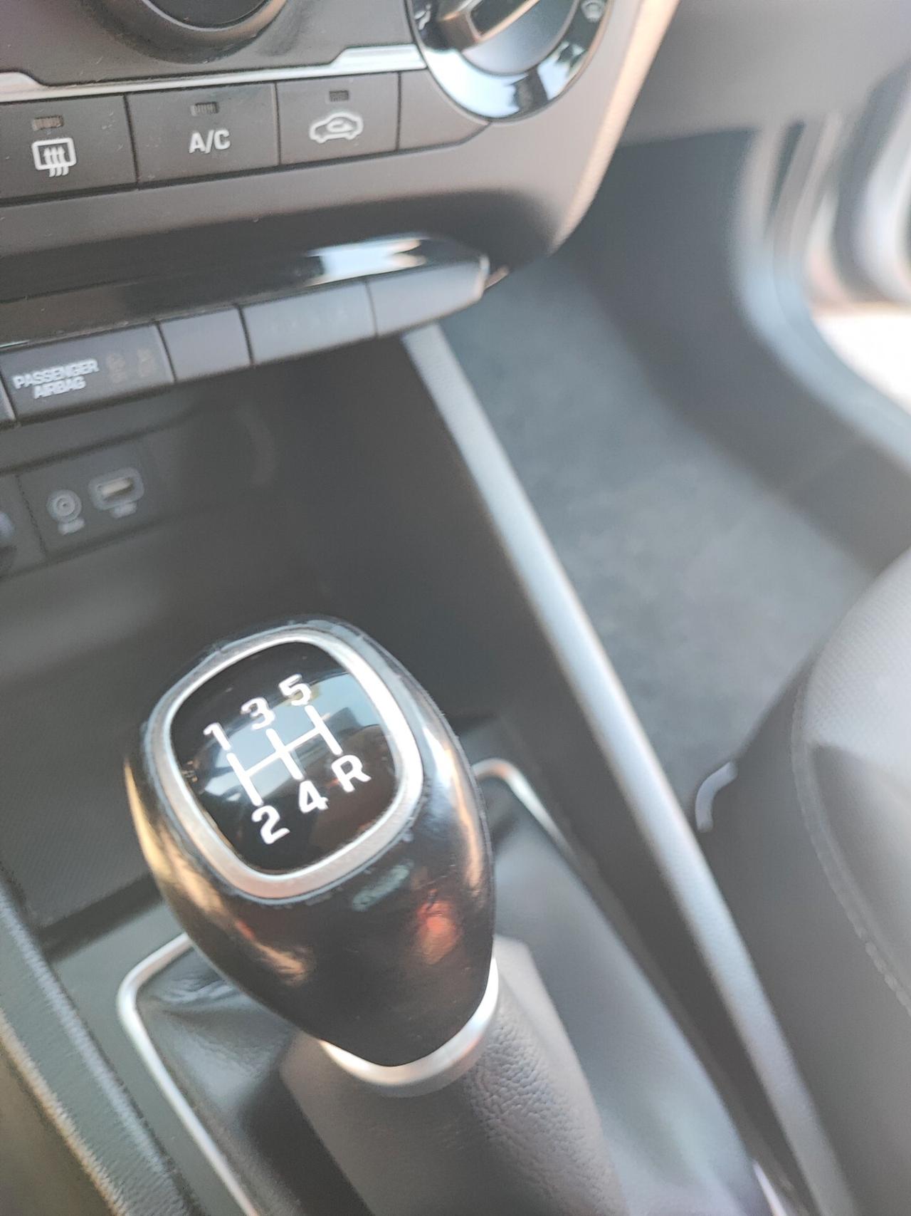Hyundai i20 1.2 5 porte Connectline