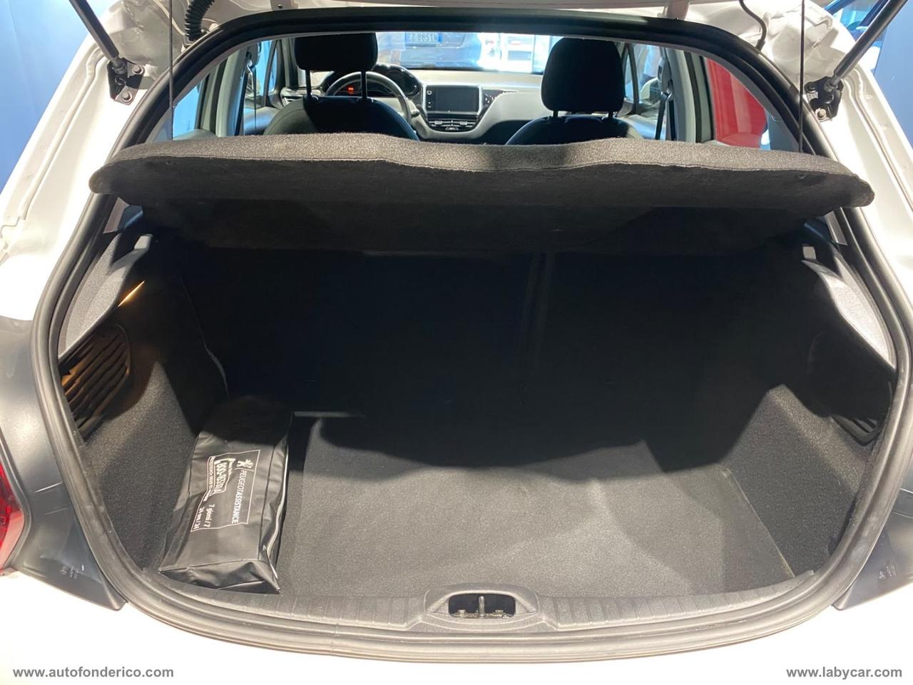 PEUGEOT 208 PureTech 82 5p. Allure