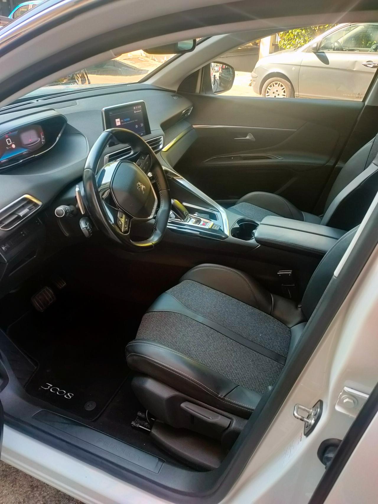 Peugeot 3008 BlueHDi 130 S&S EAT8 Allure