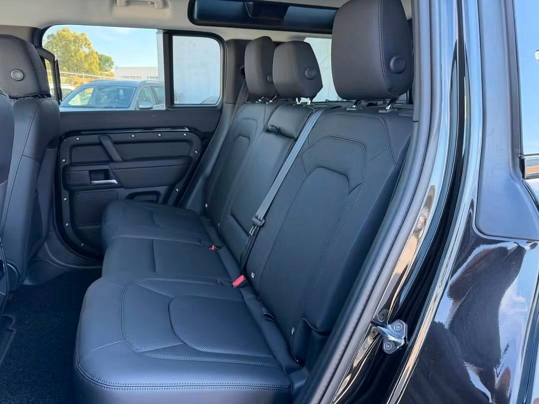 Land Rover Defender 90 3.0D I6 200 CV AWD Auto X-Dynamic SE