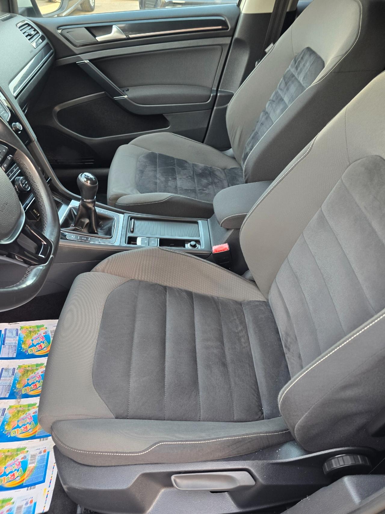 Volkswagen Golf 1.6 TDI 5p. Highline BlueMotion Technology