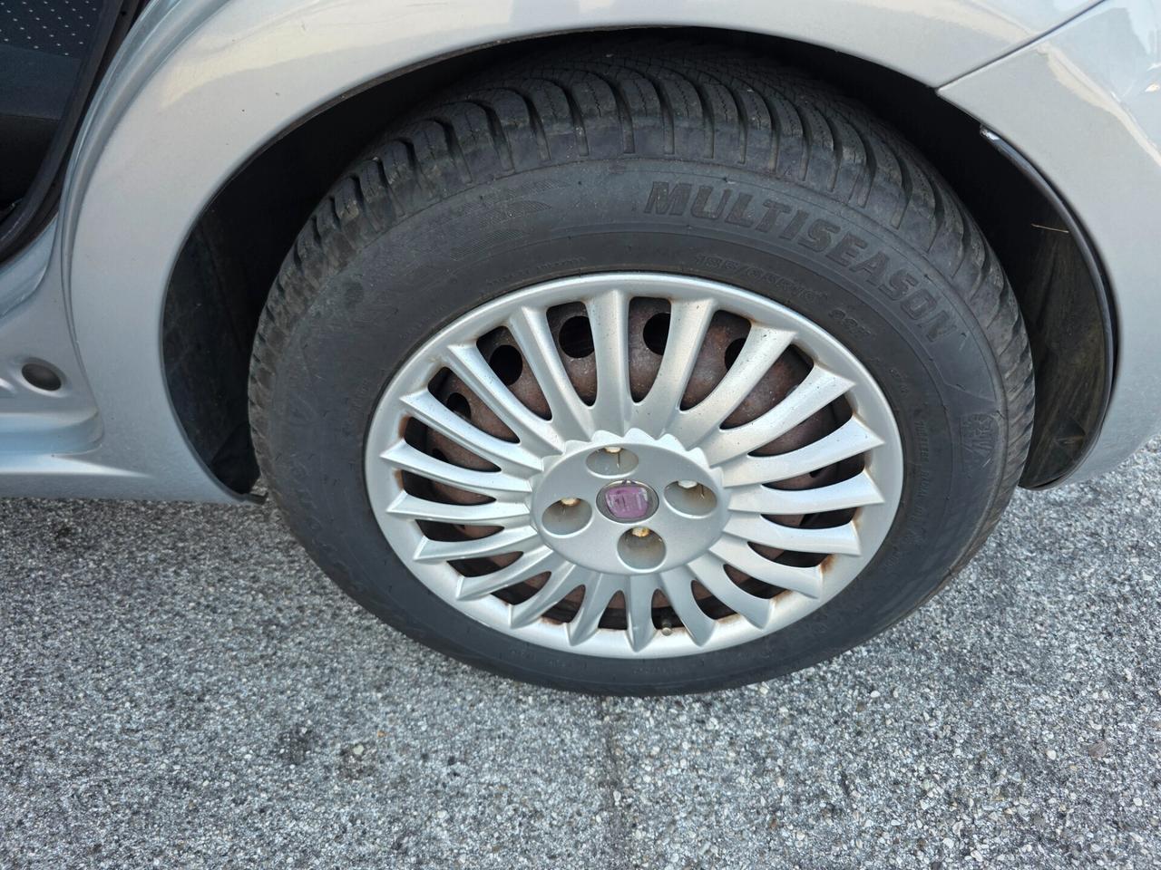 Fiat Grande Punto 1.3 MJT 75 CV 5 porte con 229.000km Neopatentati ok