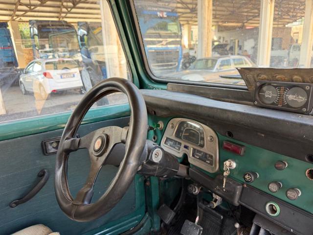 TOYOTA Land Cruiser BJ40