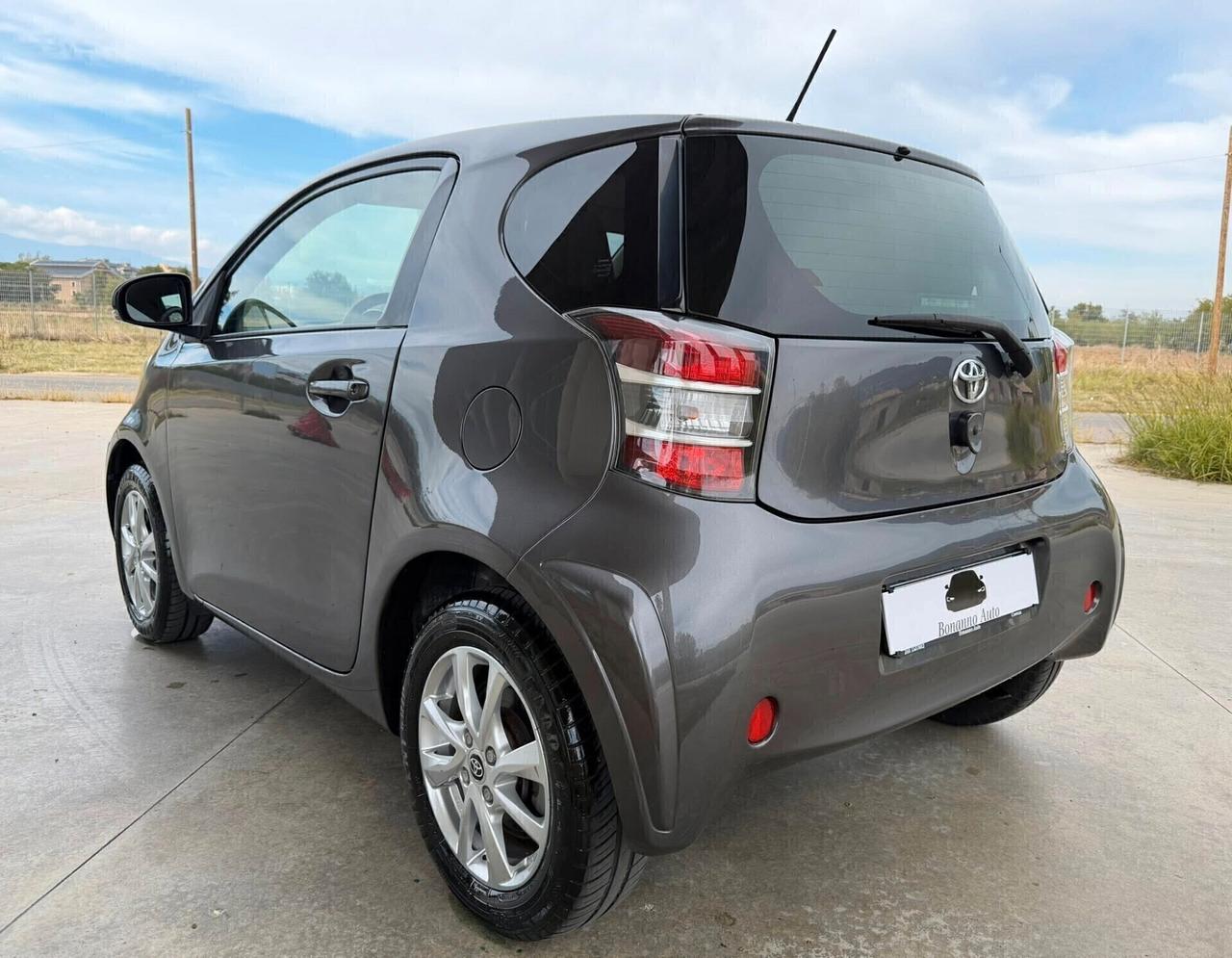 Toyota iQ 1.0 Lounge