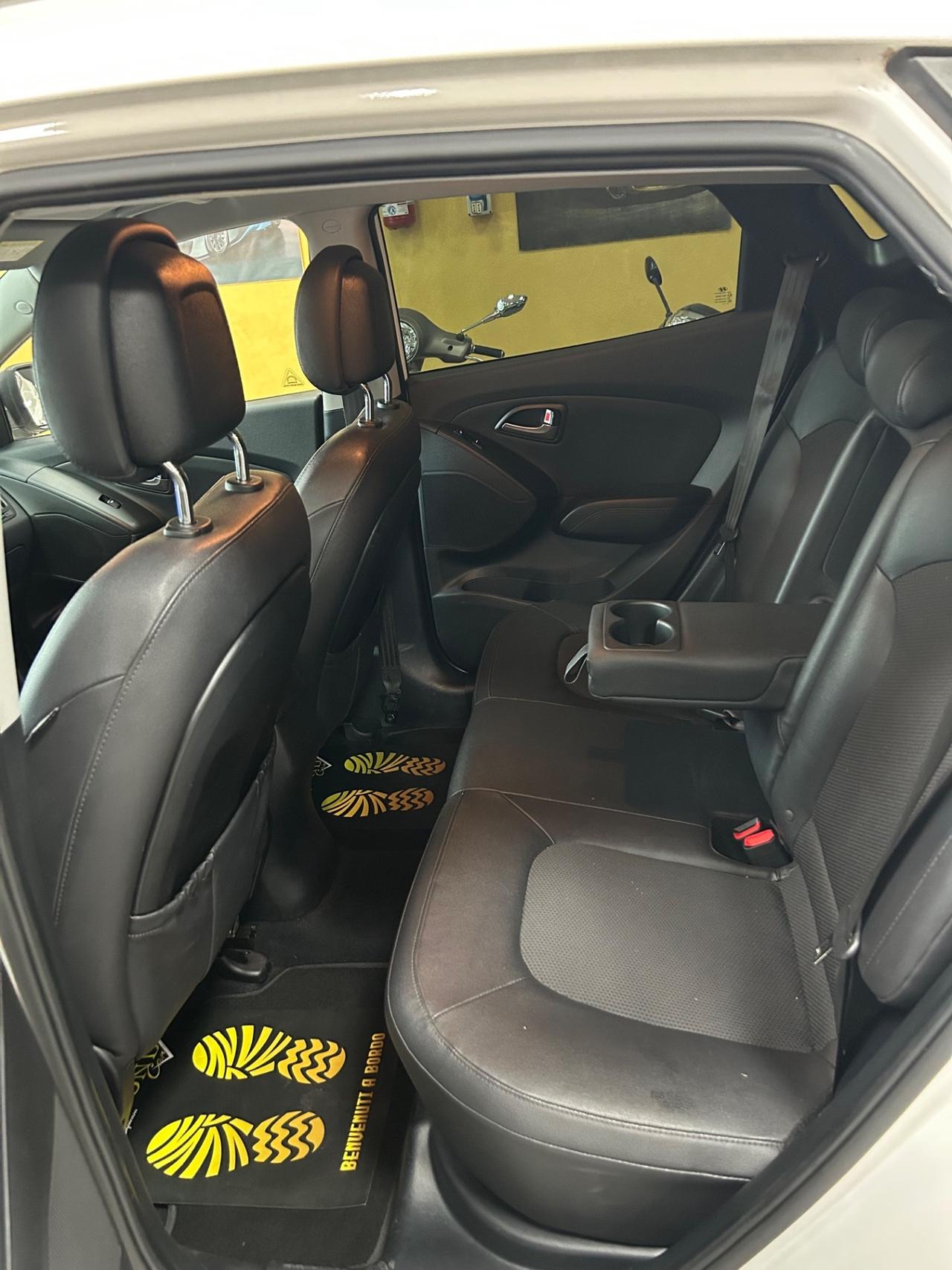 HYUNDAI IX35 1.7 Crdi “PELLE/CRUISE/LED/17”-2013