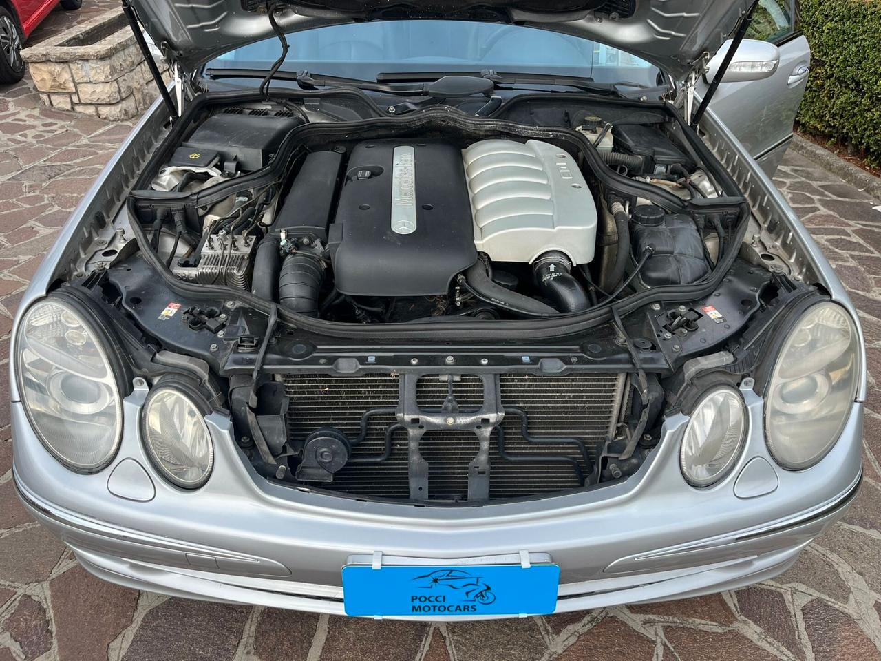 Mercedes-benz E 270 CDI cat Elegance