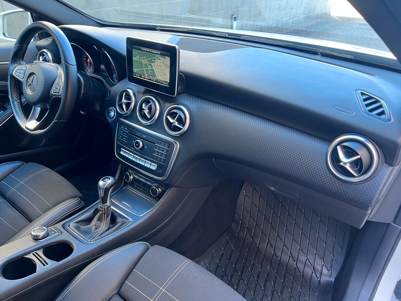 Mercedes-benz A 180 d Sport my16 LED/AMERA/PELLE/NAVI.. PERFETTA!!