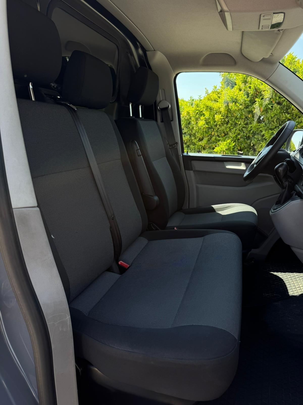 Volkswagen Transporter 2.0 TDI 150CV DSG CAMBIO AUTOMATICO