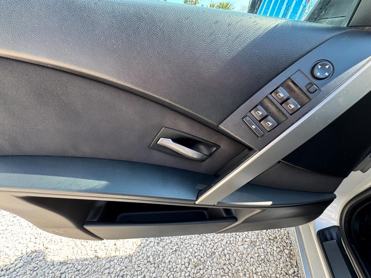 Bmw 520 520d Touring SW 1 prop. km certificati in fattura 2006 pari al nuovo