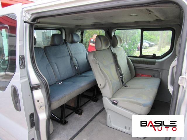 RENAULT TRAFIC 8 POSTI