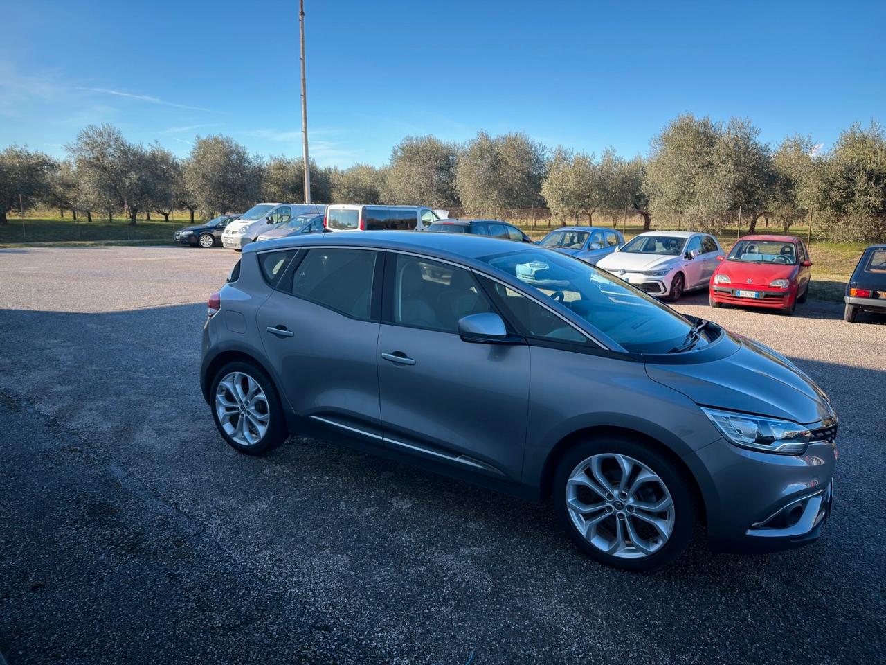 Renault Scenic Scénic TCe 140 CV FAP Intens