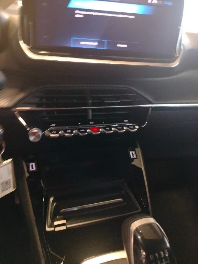 PEUGEOT 2008 PureTech 100 S&S Allure