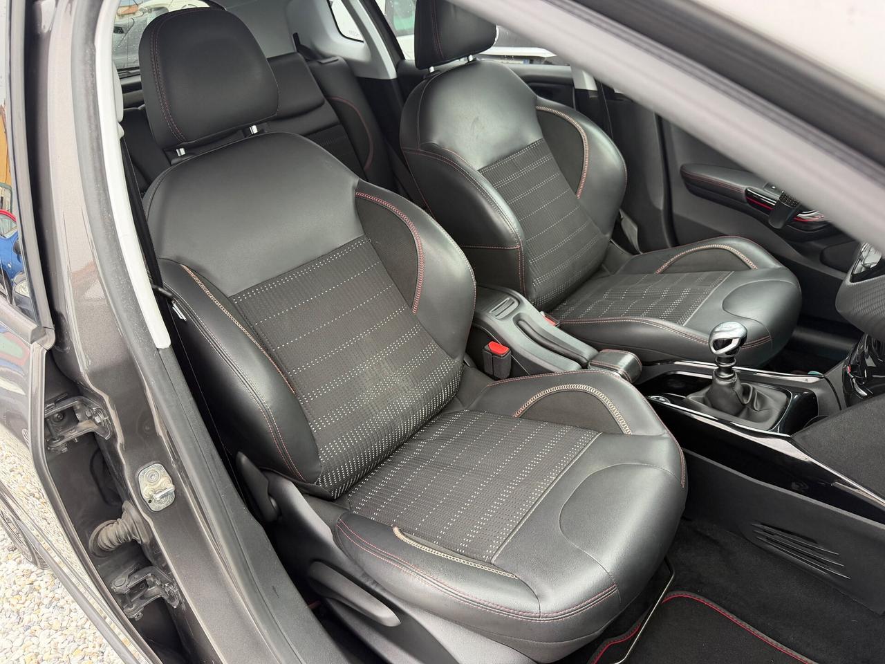 Peugeot 2008 1.5 HDi 100 GT Line