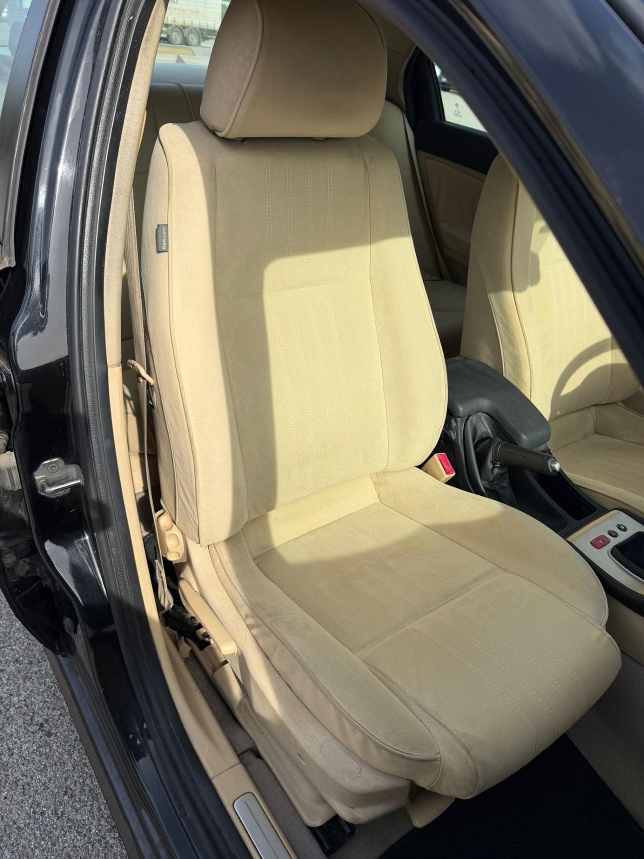 Alfa Romeo 159 1.9 JTDm Distinctive