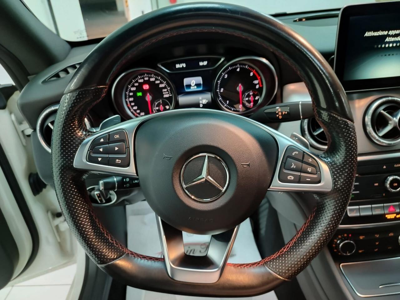 MERCEDES-BENZ CLA 200 D AMG SPORT AUTOMATIC PREMIUM USATO GARANTITO