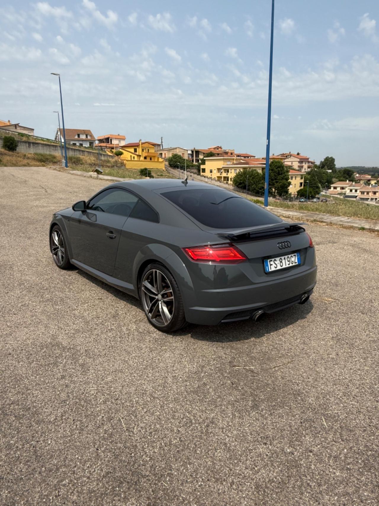 Audi TT Coupé 2.0 TFSI quattro S tronic S line