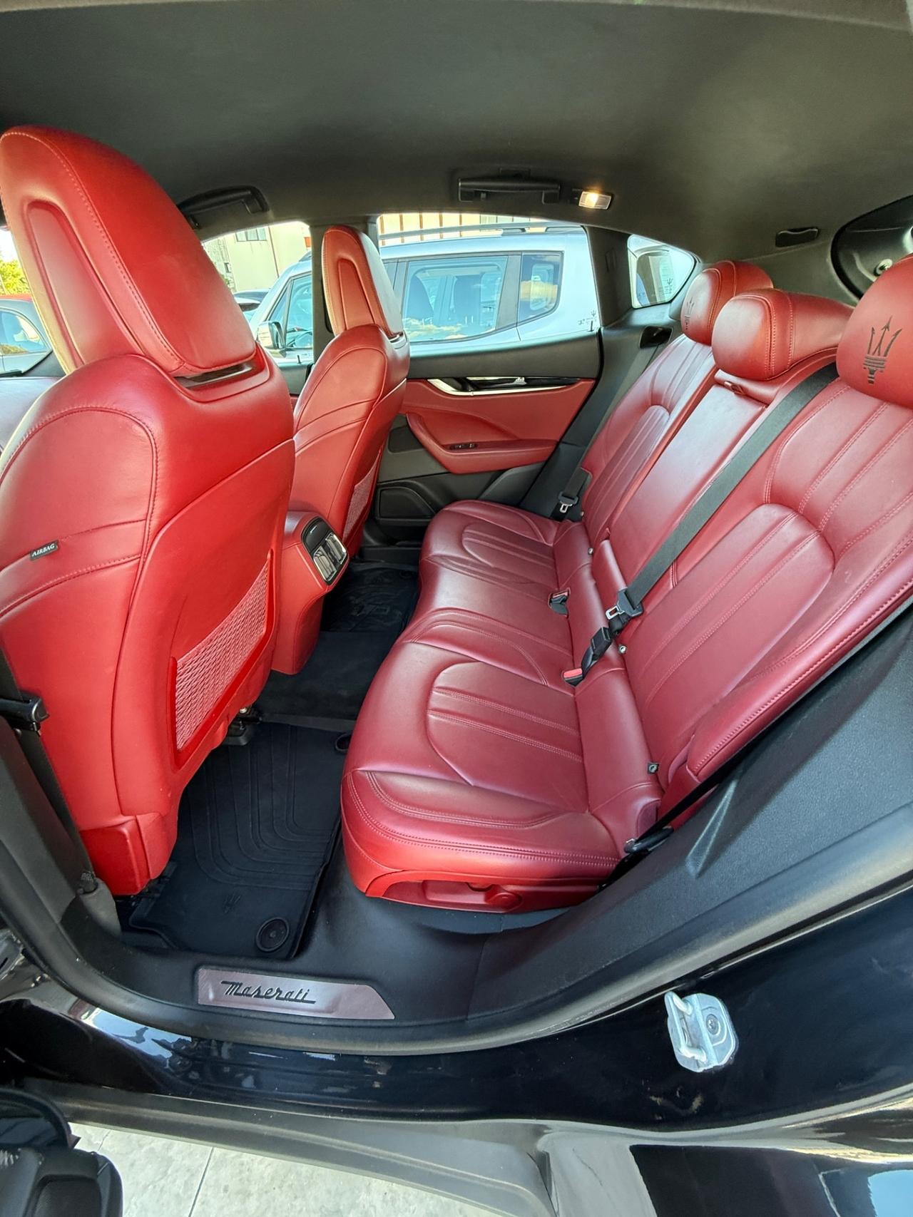 Maserati Levante V6 Diesel 275 CV AWD Gransport