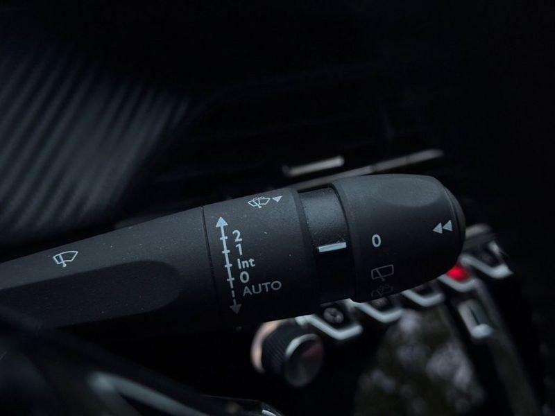 Peugeot 2008 PureTech 100 S&S Allure +GPL