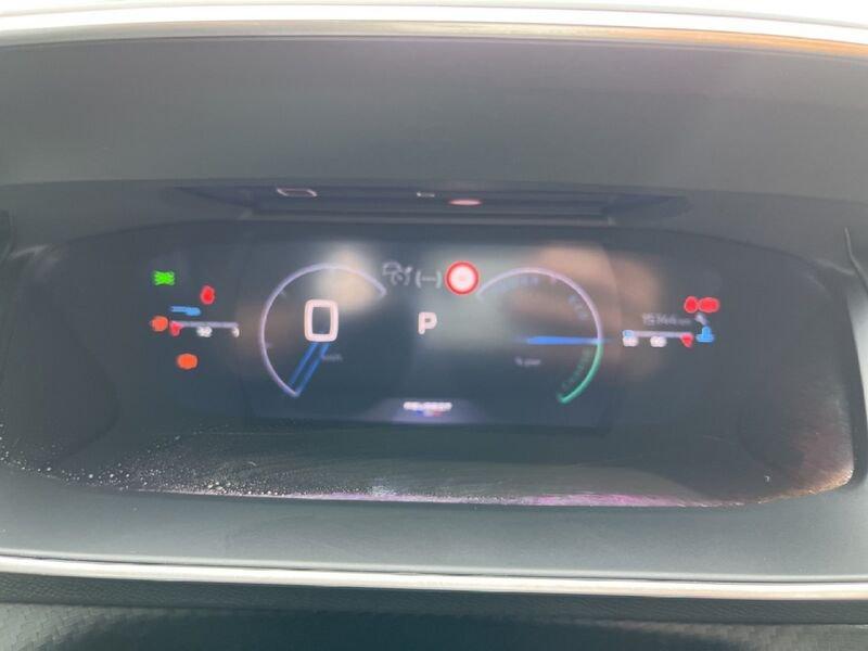 Peugeot 2008 II 2023 1.2 hybrid GT 145cv e-dcs6