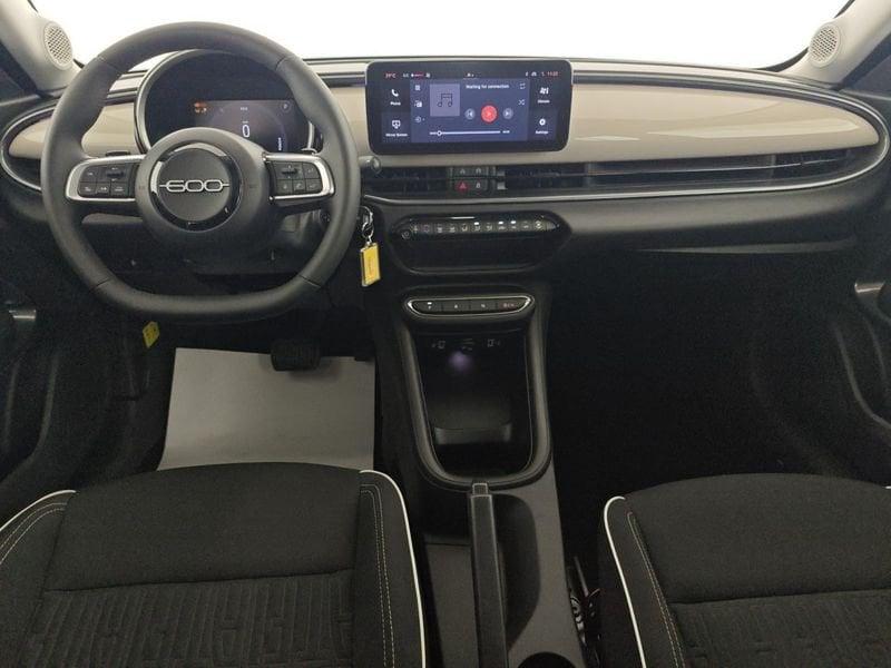 FIAT 600 Hybrid 110 CV DCT MHEV