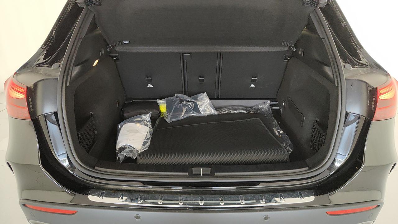 Mercedes-Benz GLA 200 d automatic