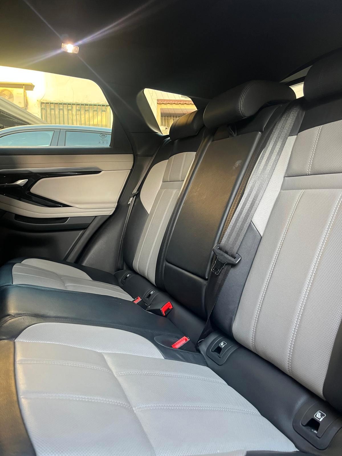 Land Rover Range Rover Evoque 2.0 hybrid/Diesel 150cv R-dynamic S AWD automatica