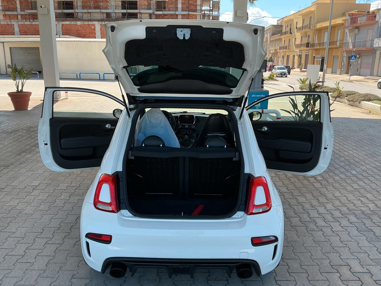 Abarth 595 1.4 Turbo T-Jet 180 CV Esseesse