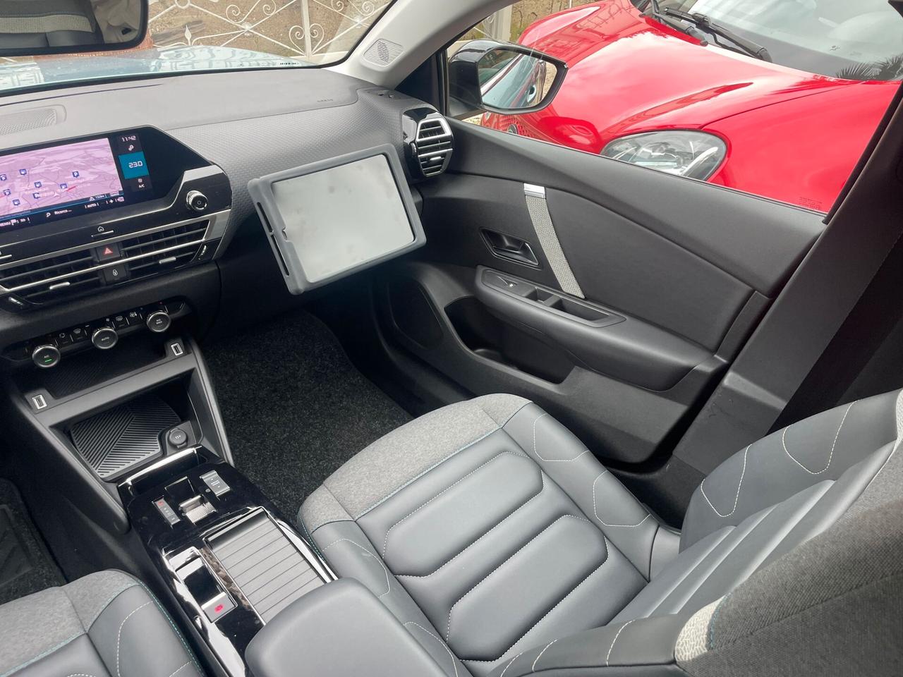 Citroen C4 X BlueHDI 130 S&S EAT8 Shine