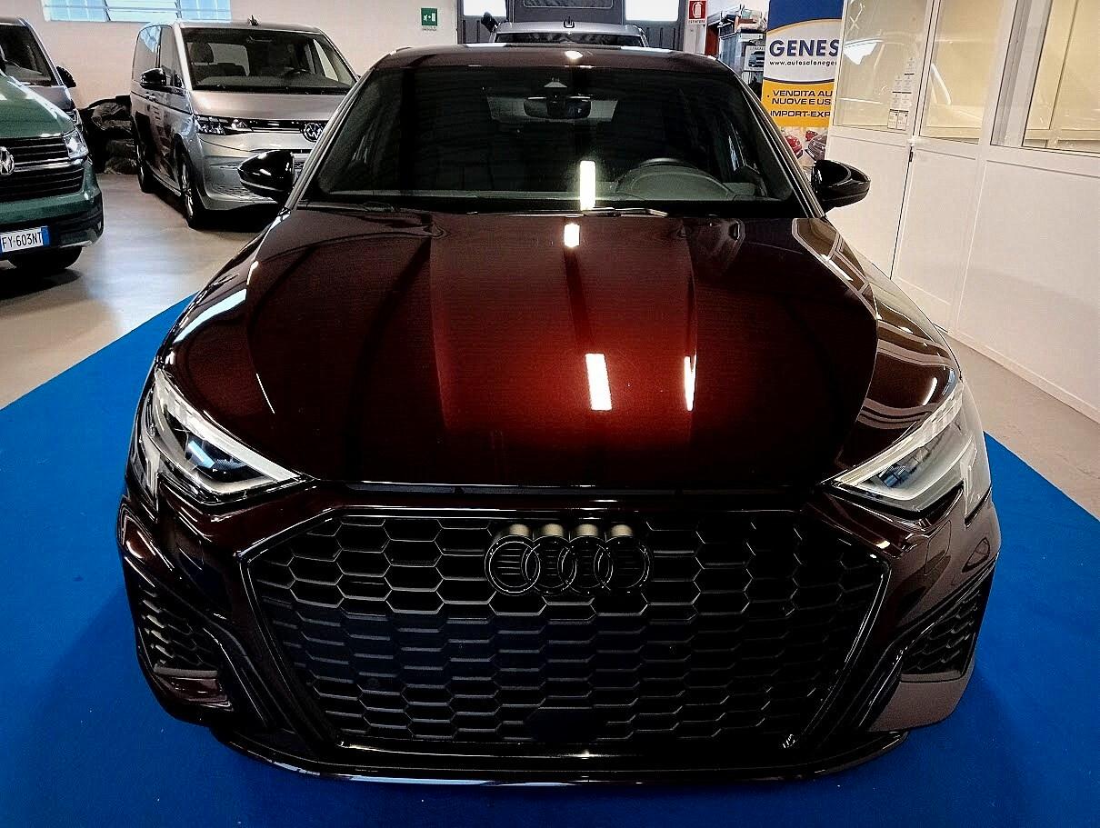 Audi A3 2.0 TDI SLINE EXCLUSIVE IDENTITY BLACK 19" MATRIX