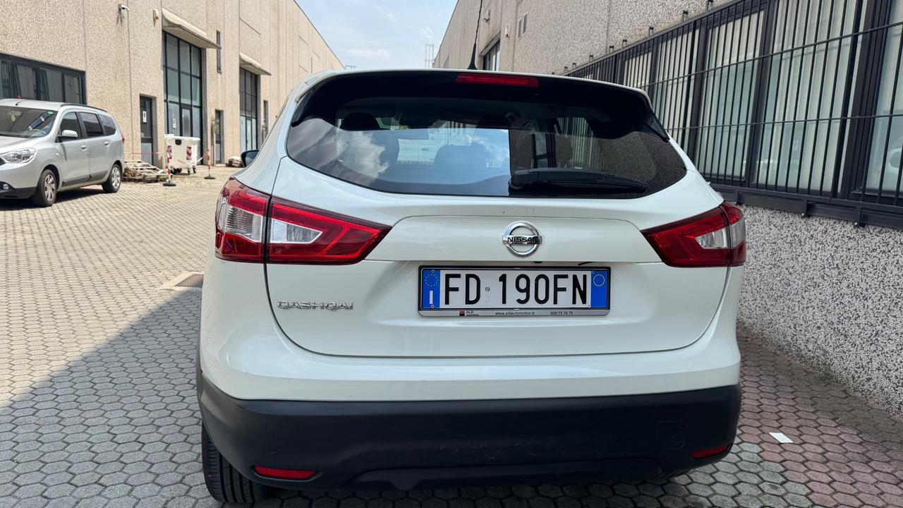 Nissan Qashqai 1.6 dCi 2WD Visia automatica Euro 6