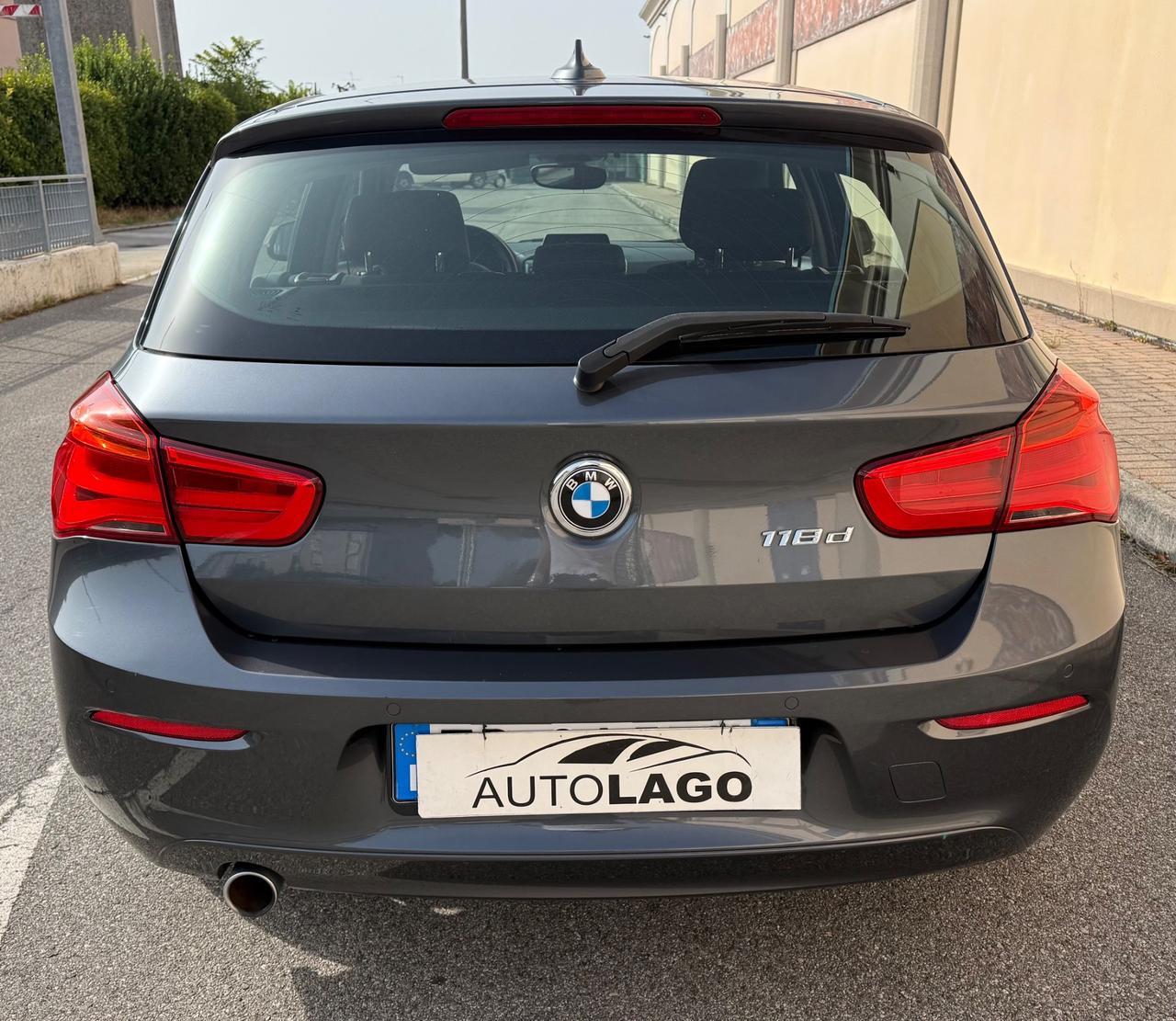 Bmw 118d 5p. Business Automatica